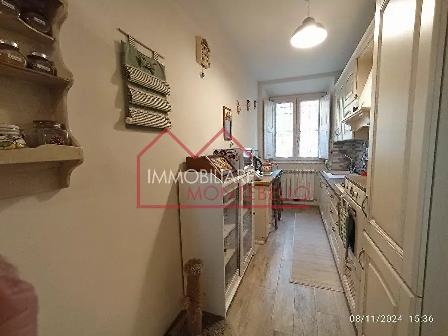 Immagine 8 di Appartamento in vendita  a Camaiore