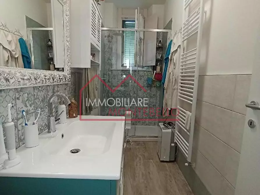 Immagine 15 di Appartamento in vendita  a Camaiore