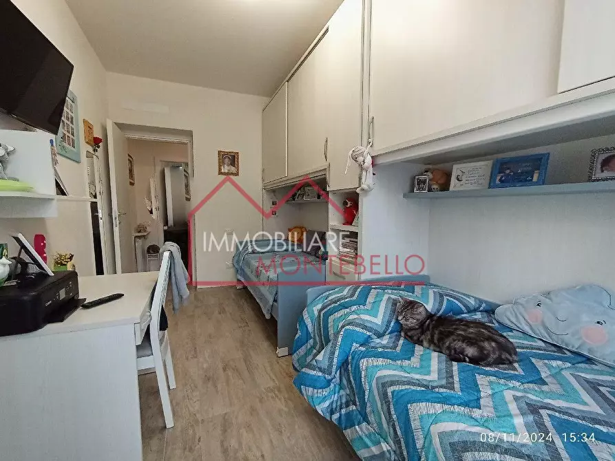 Immagine 12 di Appartamento in vendita  a Camaiore