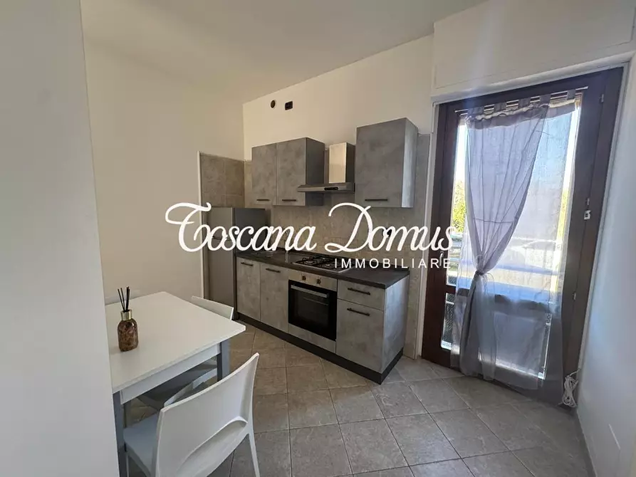 Immagine 3 di Appartamento in vendita  a Siena