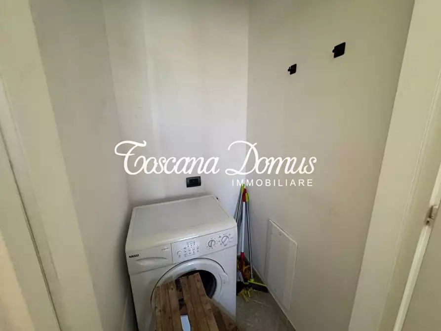 Immagine 12 di Appartamento in vendita  a Siena