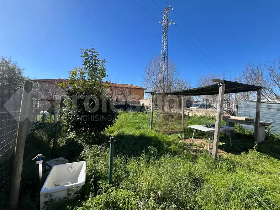 Immagine 9 di Villa in vendita  a Cascina