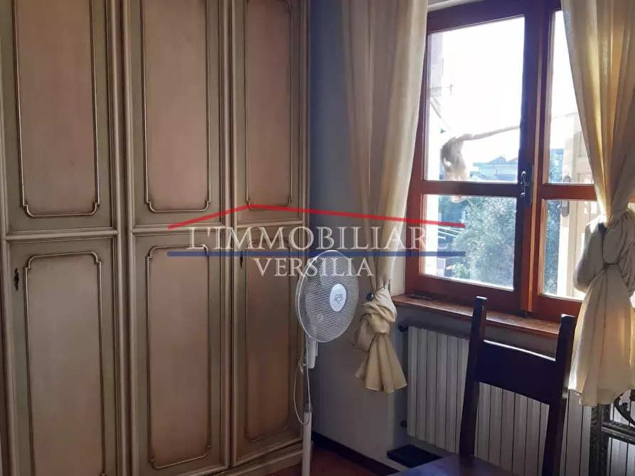Immagine 25 di Casa bifamiliare in vendita  a Montignoso