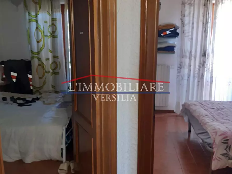 Immagine 26 di Casa bifamiliare in vendita  a Montignoso