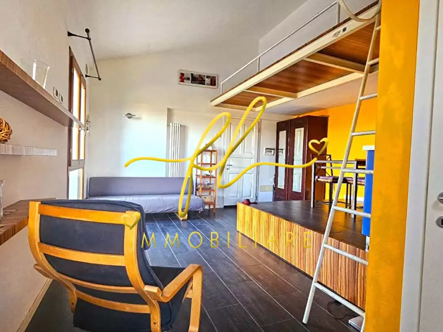 Immagine 1 di Appartamento in vendita  a Castagneto Carducci