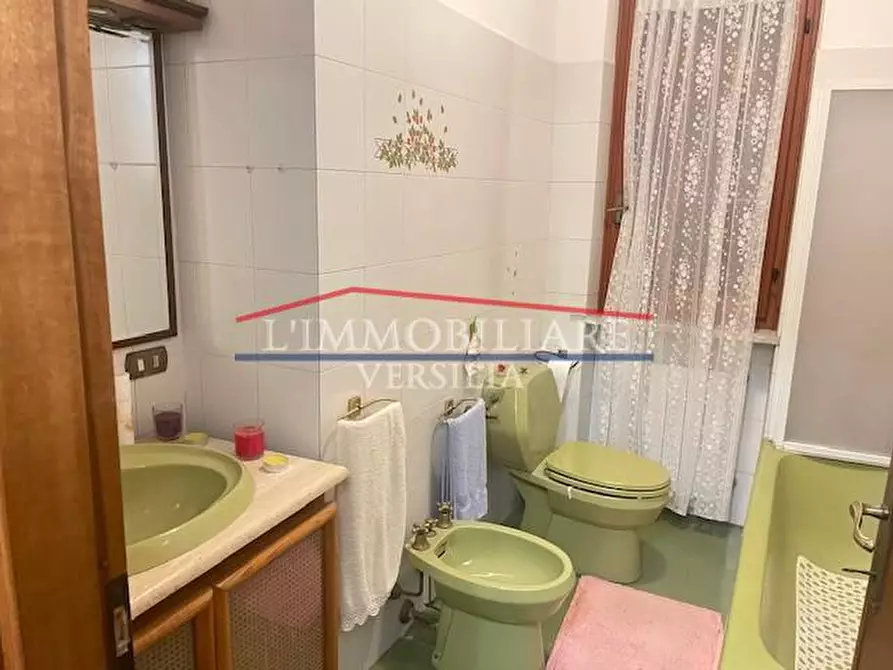 Immagine 39 di Casa bifamiliare in vendita  a Massa