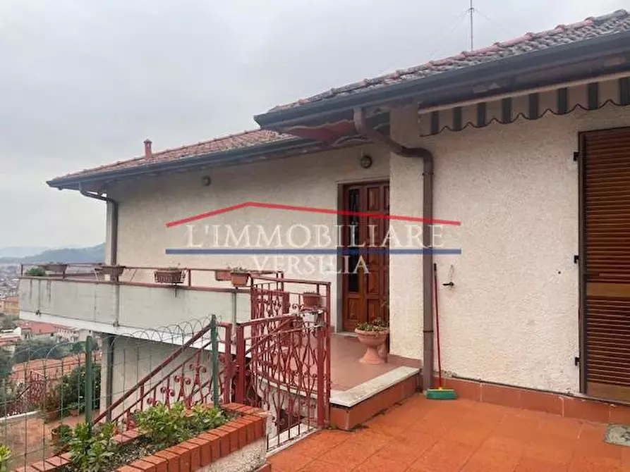 Immagine 3 di Casa bifamiliare in vendita  a Massa