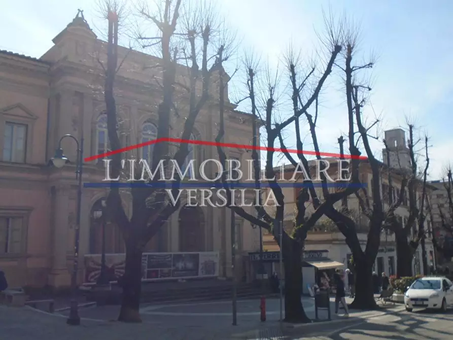 Immagine 24 di Ufficio in vendita  a Massa