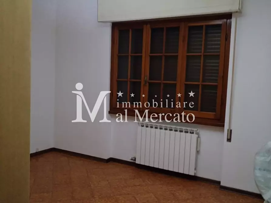 Immagine 14 di Villetta a schiera in vendita  a Viareggio