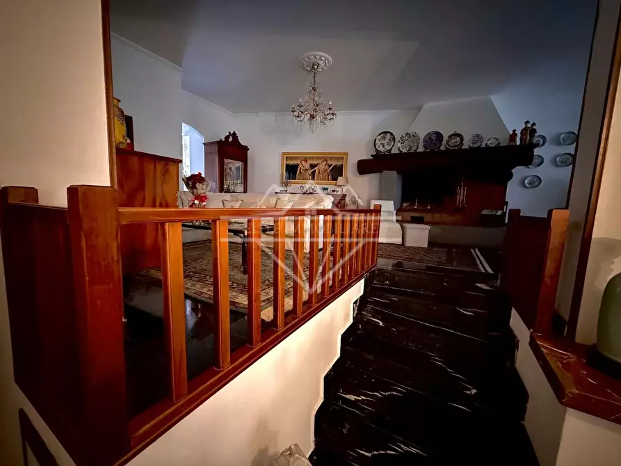 Immagine 23 di Villa in vendita  a Carrara