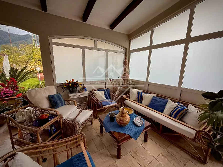 Immagine 20 di Villa in vendita  a Carrara