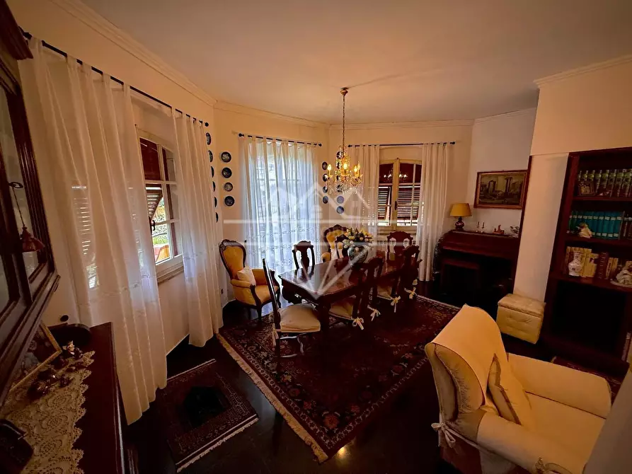 Immagine 34 di Villa in vendita  a Carrara