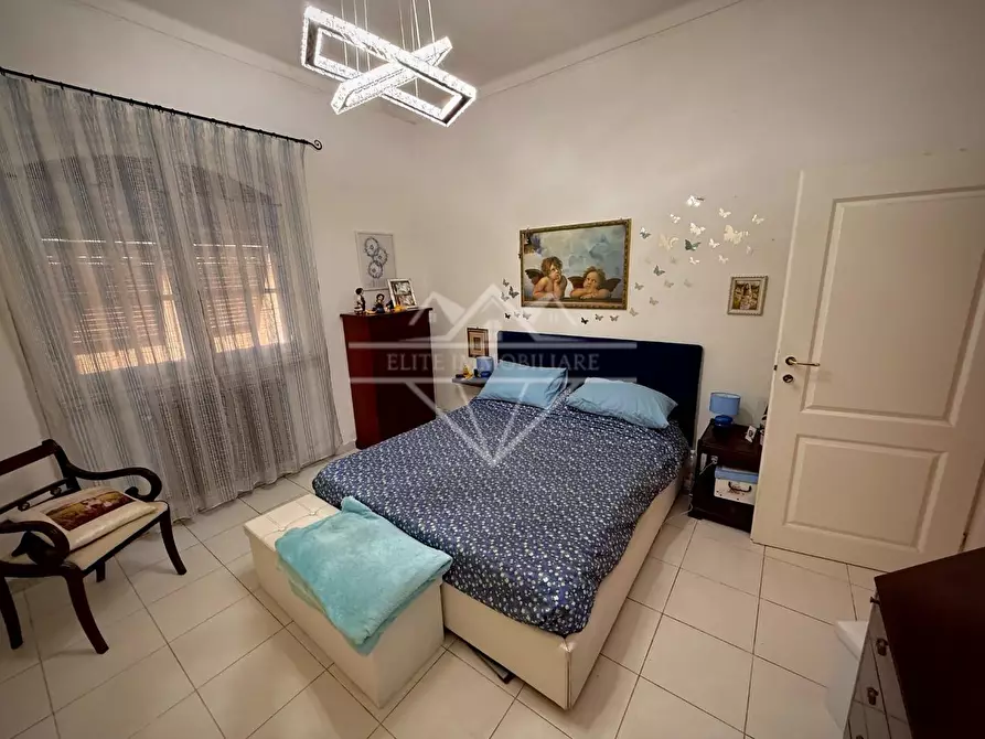 Immagine 73 di Villa in vendita  a Carrara