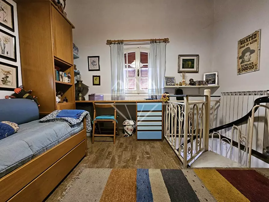 Immagine 50 di Villa in vendita  a Carrara