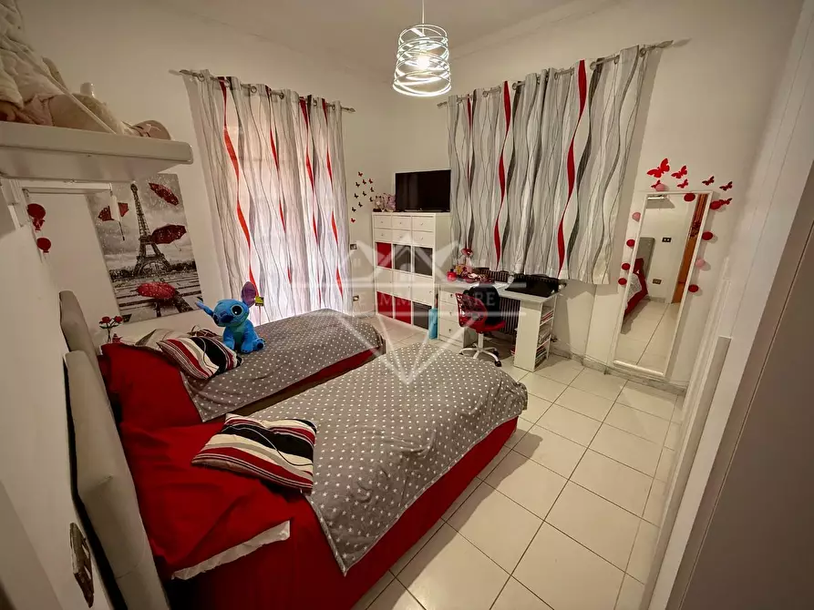 Immagine 63 di Villa in vendita  a Carrara