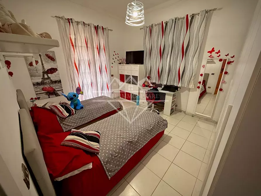 Immagine 62 di Villa in vendita  a Carrara