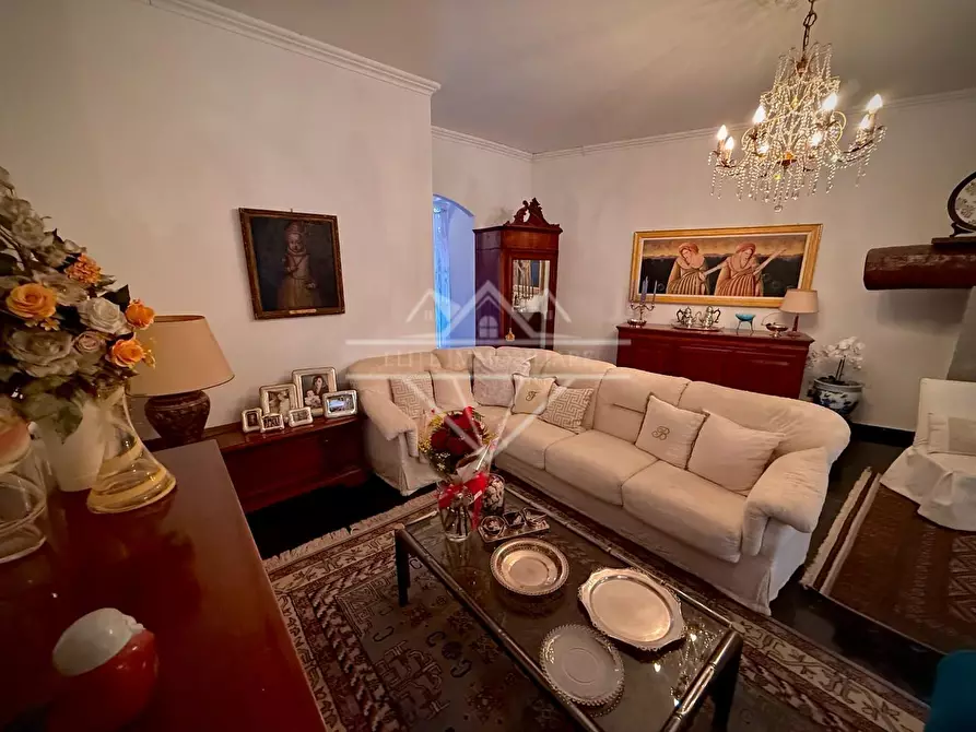 Immagine 44 di Villa in vendita  a Carrara