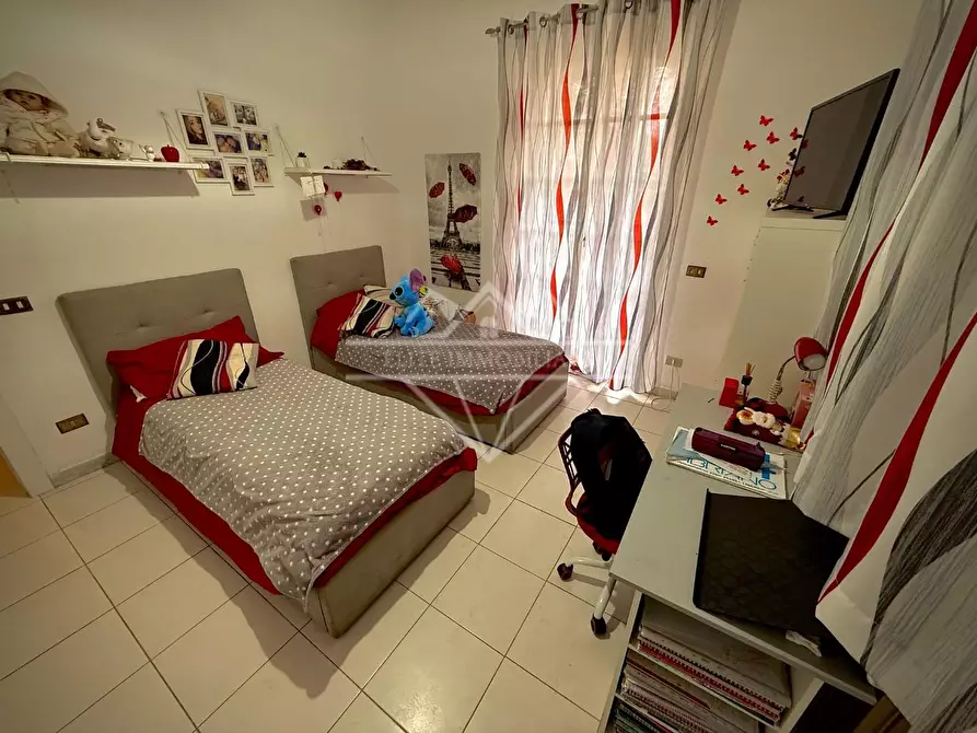 Immagine 64 di Villa in vendita  a Carrara