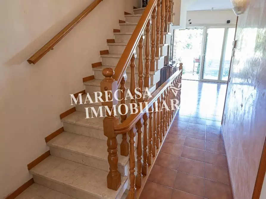 Immagine 29 di Villetta a schiera in vendita  a Ortonovo