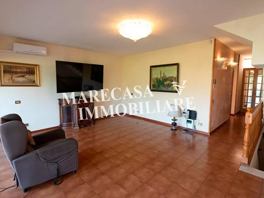 Immagine 3 di Villetta a schiera in vendita  a Ortonovo