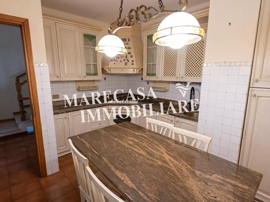 Immagine 4 di Villetta a schiera in vendita  a Ortonovo