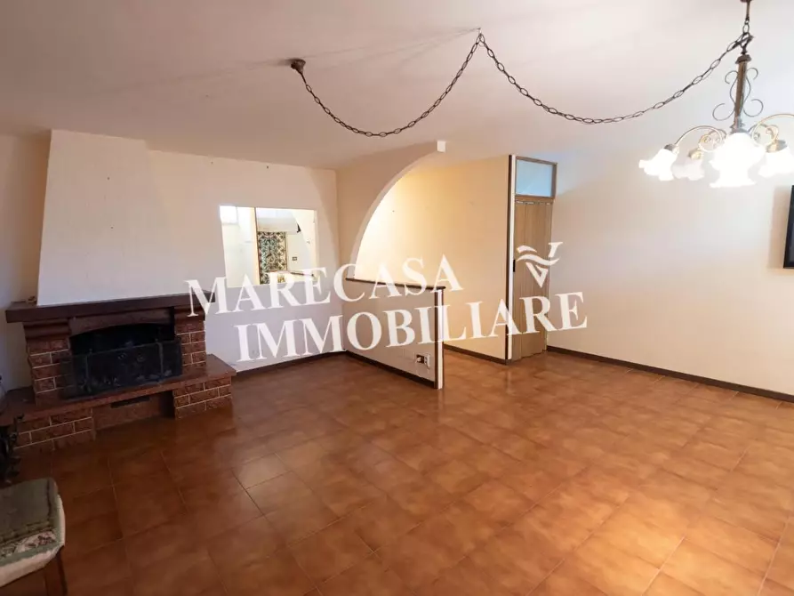 Immagine 10 di Villetta a schiera in vendita  a Ortonovo