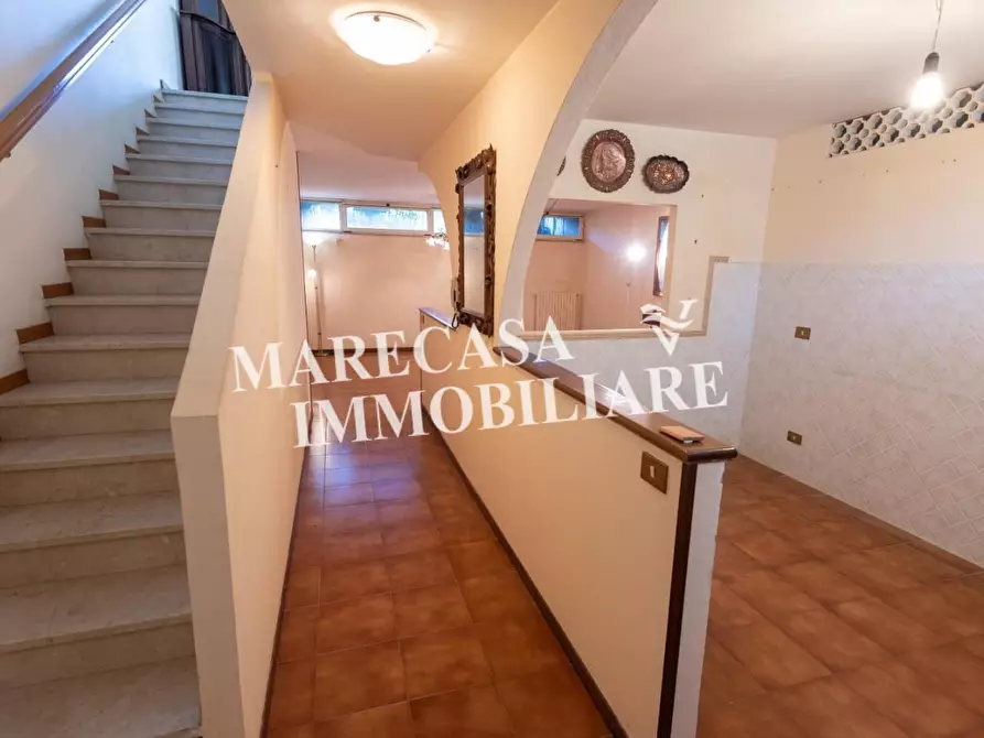 Immagine 17 di Villetta a schiera in vendita  a Ortonovo