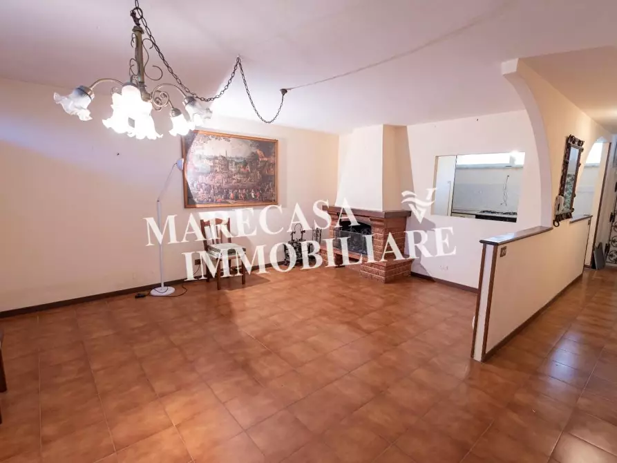 Immagine 11 di Villetta a schiera in vendita  a Ortonovo