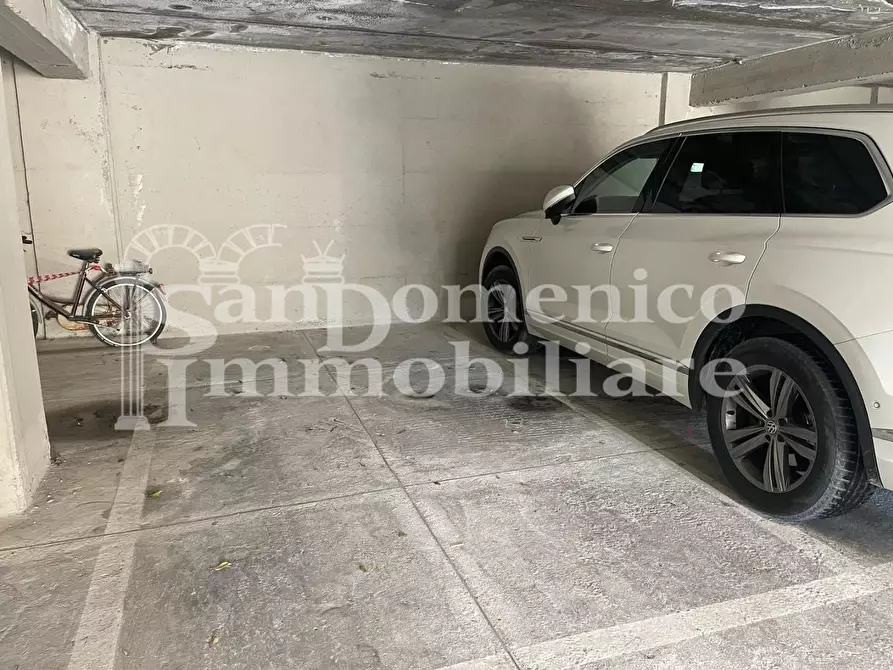 Immagine 4 di Garage in vendita  a Calci