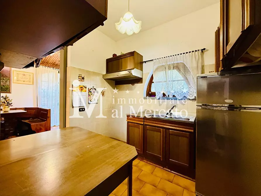 Immagine 19 di Villa in vendita  a Viareggio