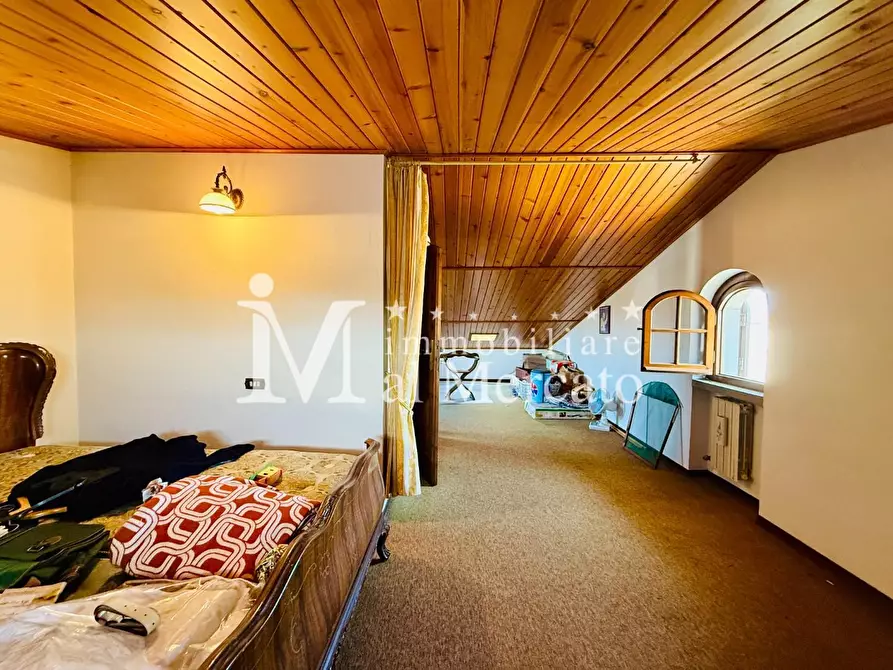 Immagine 36 di Villa in vendita  a Viareggio