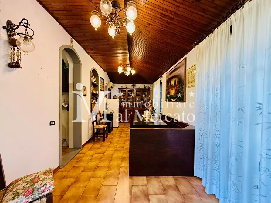 Immagine 14 di Villa in vendita  a Viareggio