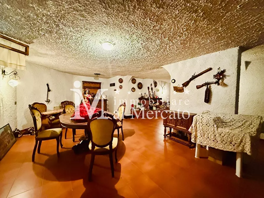 Immagine 44 di Villa in vendita  a Viareggio