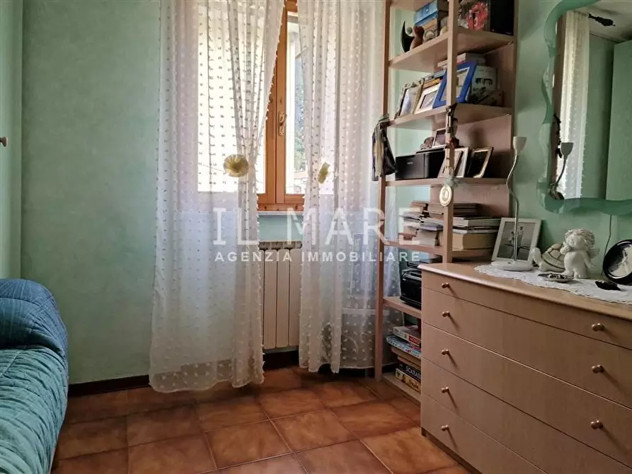 Immagine 21 di Appartamento in vendita  a Massa