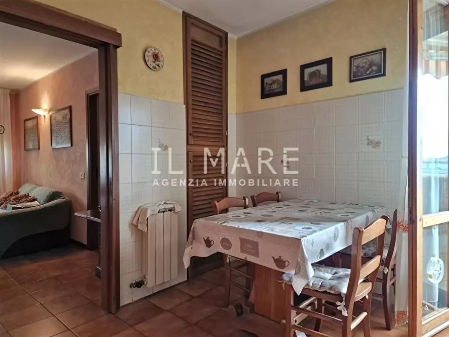 Immagine 9 di Appartamento in vendita  a Massa