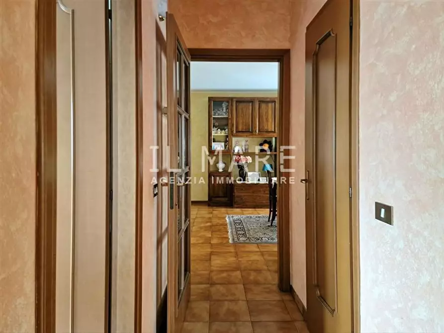 Immagine 22 di Appartamento in vendita  a Massa