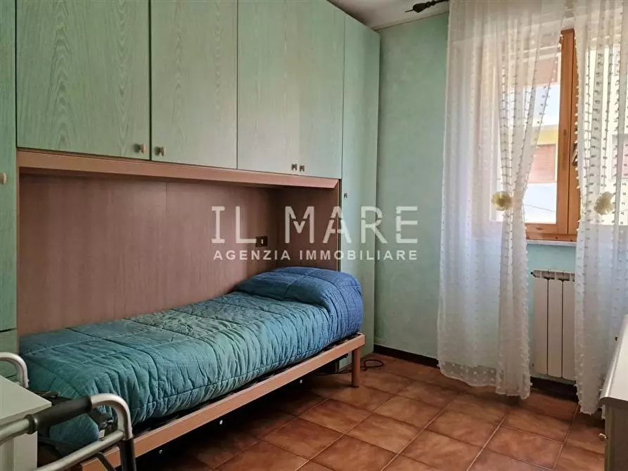 Immagine 19 di Appartamento in vendita  a Massa