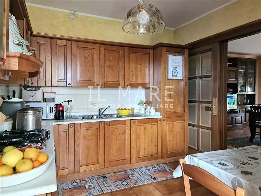 Immagine 7 di Appartamento in vendita  a Massa