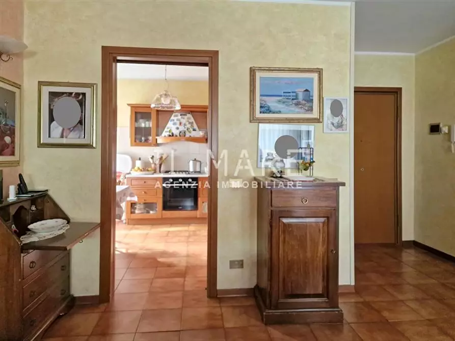 Immagine 6 di Appartamento in vendita  a Massa