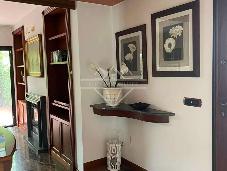 Immagine 41 di Casa bifamiliare in vendita  a Carrara