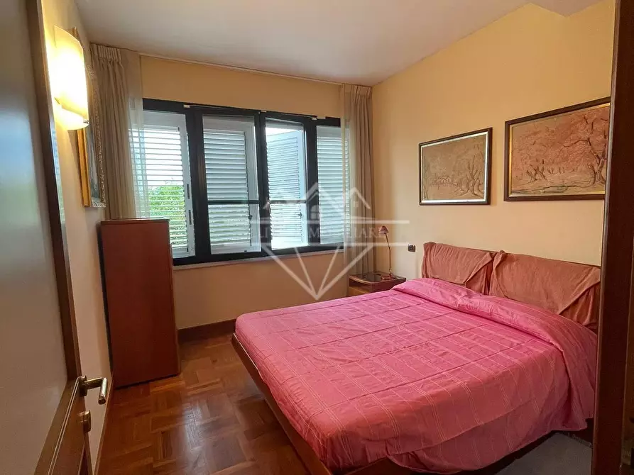 Immagine 20 di Casa bifamiliare in vendita  a Carrara