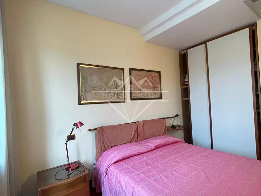 Immagine 21 di Casa bifamiliare in vendita  a Carrara