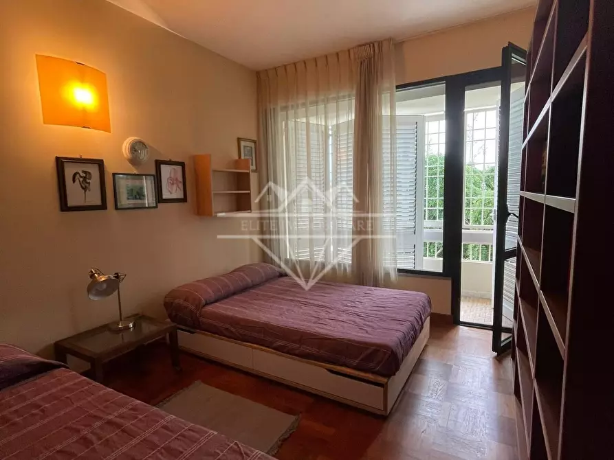 Immagine 18 di Casa bifamiliare in vendita  a Carrara