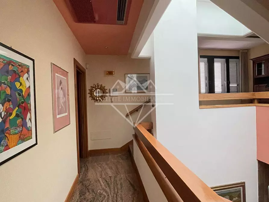 Immagine 32 di Casa bifamiliare in vendita  a Carrara