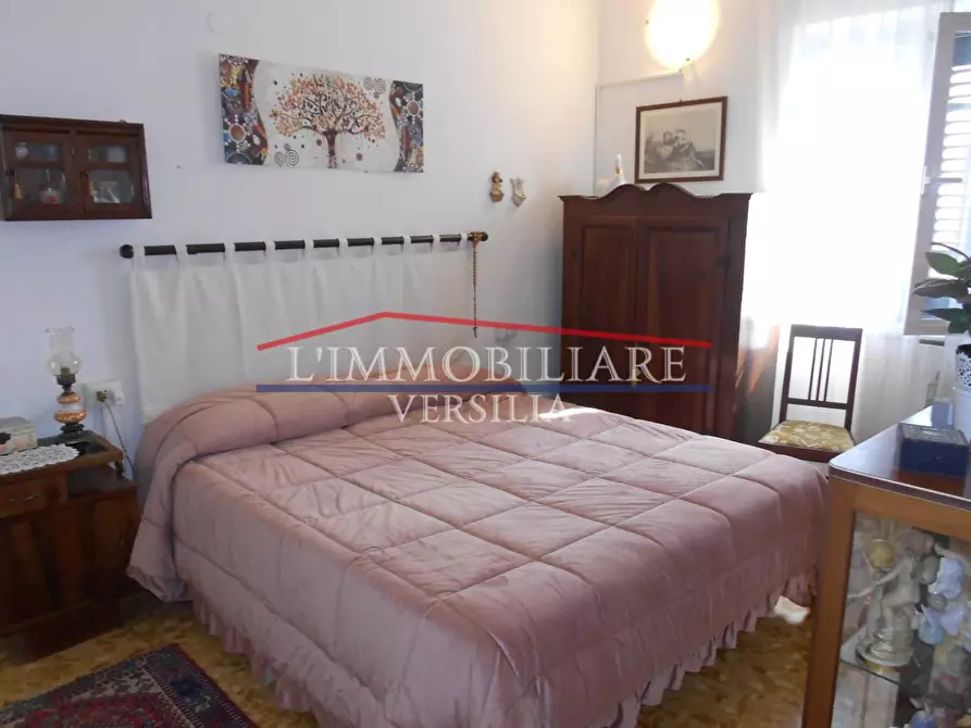 Immagine 43 di Casa bifamiliare in vendita  a Massa
