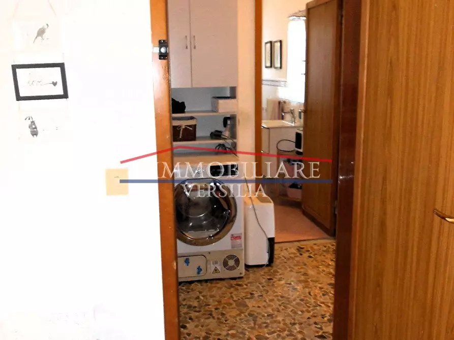 Immagine 41 di Casa bifamiliare in vendita  a Massa