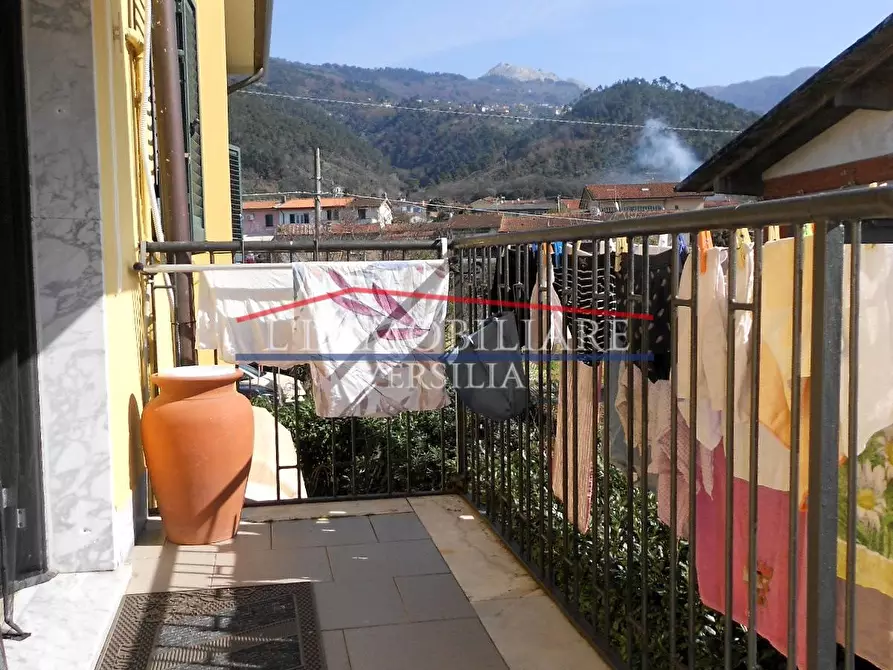 Immagine 6 di Casa bifamiliare in vendita  a Massa