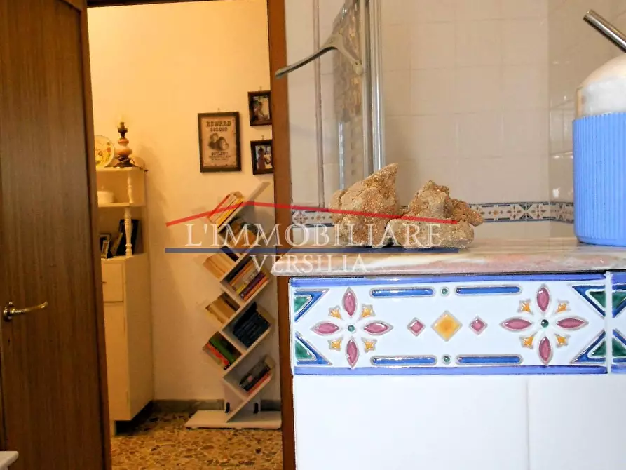 Immagine 29 di Casa bifamiliare in vendita  a Massa