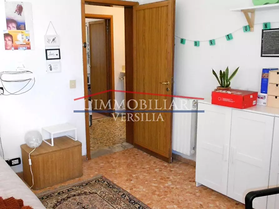 Immagine 40 di Casa bifamiliare in vendita  a Massa
