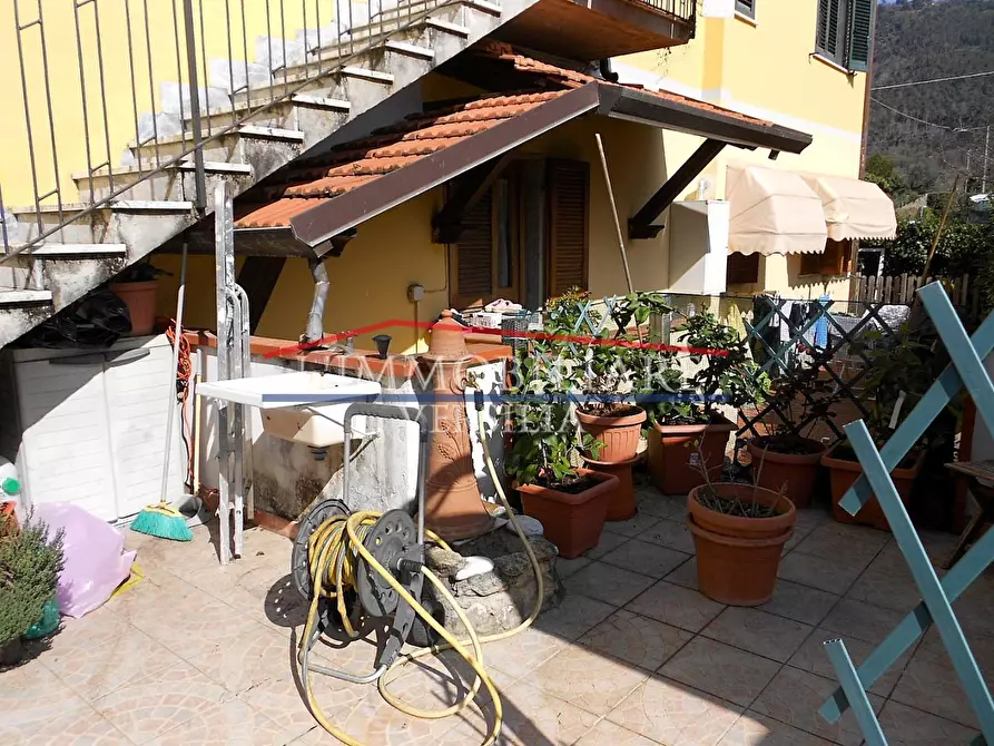Immagine 63 di Casa bifamiliare in vendita  a Massa